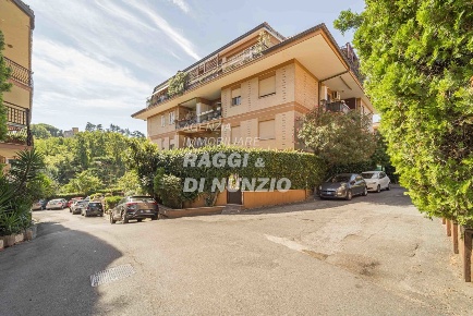 Foto Appartamento in Via Isonzo 64, Grottaferrata Centro di 110 m²