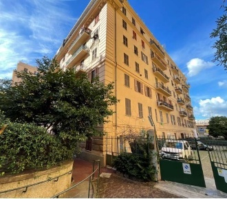 Foto Appartamento in Piazza Gaetano Alimonda 3, Genova Foce di 77 m²