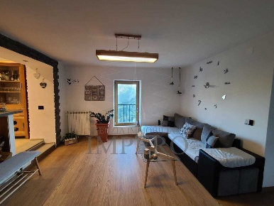Foto Casa indipendente in Via Serro superiore 36, Ventimiglia di 176 m²