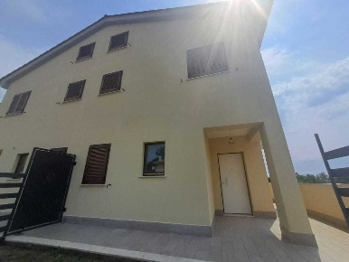 Foto Appartamento in Via Rimembranze, Amelia Centro di 180 m² con 5 locali