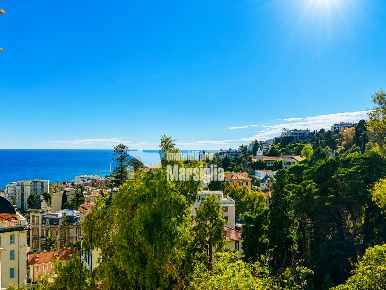 Foto Appartamento in CORSO DEGLI INGLESI 370, Sanremo Corso degli Inglesi