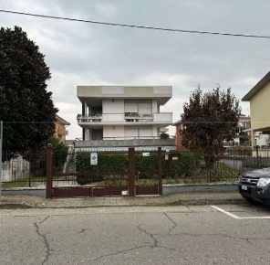 Foto Appartamento in Via Francesco Rossi 38, Vercelli Porta Torino in aste