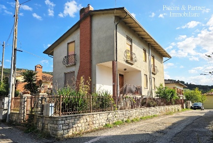 Foto Villa singola in Via Baldami 12/A, Magione Sant'arcangelo di 263 m²