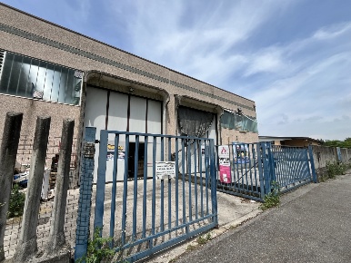 Foto Capannone industriale in Via Selvagreca  27, Lodi Città Bassa, Laghi