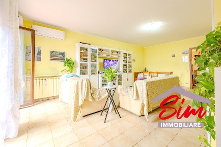 Foto Villa a schiera in Via Carmine snc, Oleggio Centro di 151 m²