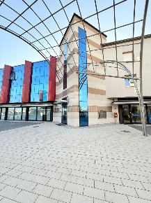 Foto Ufficio in Via Leonardo da Vinci 2, San Zeno Naviglio di 82 m²