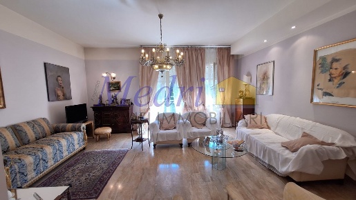 Foto Appartamento a Cesena Centro Urbano di 137 m² con 7 locali in vendita