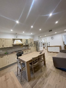 Foto Appartamento a Frosinone Tribunale di 80 m² con 4 locali in affitto