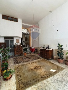 Foto Case semi ndipendenti a Avella di 206 m² con 7 locali in vendita