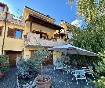Foto Villa a schiera in Via Vascarella, L'Aquila Coppito - Preturo