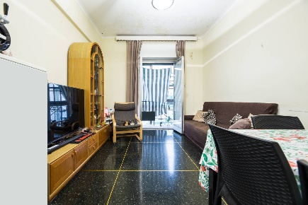 Foto Appartamento in Via Tortosa, Genova Marassi di 91 m² con 6 locali