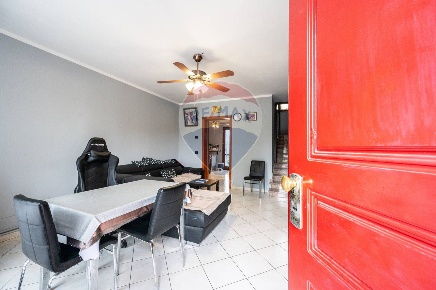 Foto Villa a schiera in Via Anna Frank, Luzzara Casoni di 182 m² in vendita