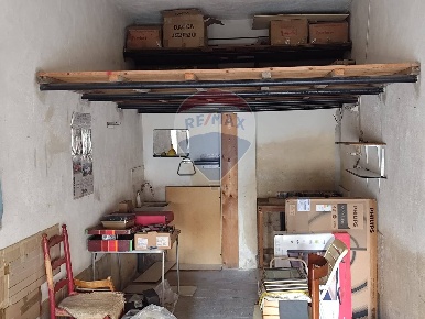 Foto Box in via Carlentini, Siracusa Santa Panagia - Teracati di 18 m²
