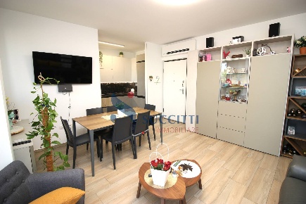 Foto Appartamento in via Merano, Alba Adriatica Lungomare Marconi di 80 m²