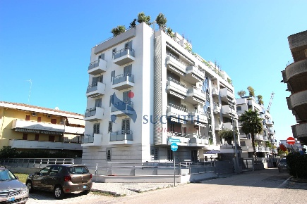 Foto Appartamento in via Merano, Alba Adriatica Lungomare Marconi di 80 m²