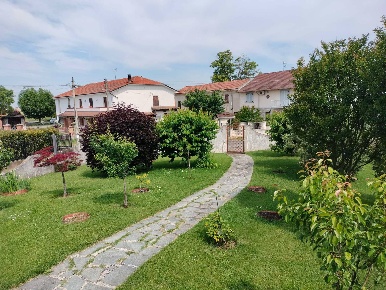 Foto Villa unifamiliare in via di mandrogne tortona, Alessandria Mandrogne