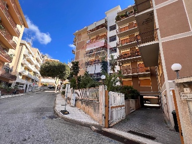 Foto Appartamento in Via Olimpia, Messina San Licandro di 138 m² in vendita