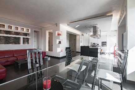 Foto Appartamento in VIA MONTEGRAPPA, Carugate di 164 m² con 3 locali