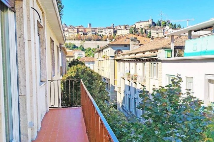 Foto Appartamento in via matris domini, Bergamo Centro di 150 m² in vendita
