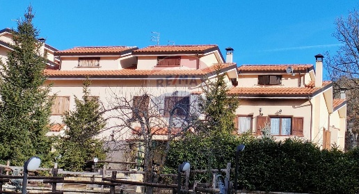 Foto Villa a schiera in Via Valle Maggiori, Lucoli Casamaina di 80 m²