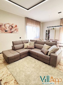 Foto Appartamento in Via Giuseppe Toniolo, Fondi Centro di 100 m²