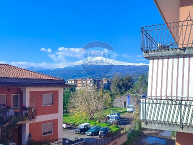 Foto Appartamento in Via Diana, Fiumefreddo di Sicilia di 73 m² in affitto