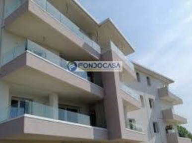 Foto Appartamento in Via San. Carlo, Rezzato di 60 m² con 2 locali