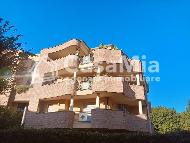 Foto Appartamento in Via Giordano Bruno, Legnano di 100 m² con 3 locali