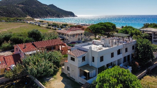 Foto Appartamento in via delle Rose, Sinnai Solanas di 108 m² con 5 locali