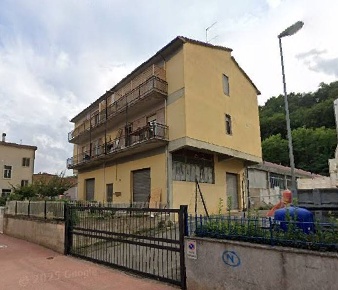 Foto Magazzino in Via San Gallo, Poggibonsi Centro di 130 m² con 1 locali