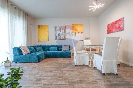 Foto Appartamento in VIA PIER PAOLO PASOLINI, Milano di 102 m² con 3 locali
