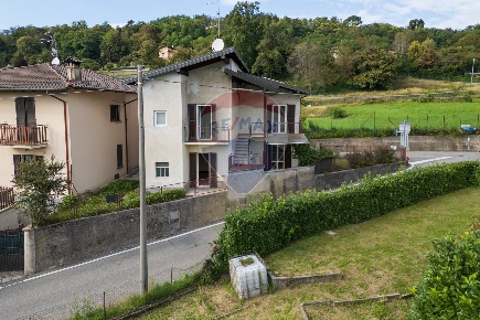 Foto Casa indipendente in Brugnoni Francesco, Besozzo Centro di 152 m²