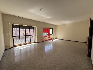 Foto Appartamento in Via Pantelleria, Trapani Centro di 189 m² con 4 locali