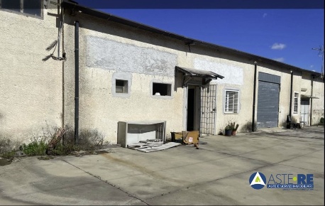 Foto Capannone industriale in Via Pontina Km 78.100, Latina di 2918 m²