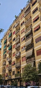 Foto Appartamento a Roma Marconi di 100 m² con 3 locali in vendita