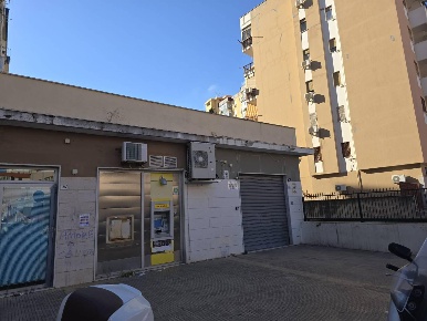 Foto Negozio in VIA Lussemburgo 100, Palermo Strasburgo - Belgio di 38 m²