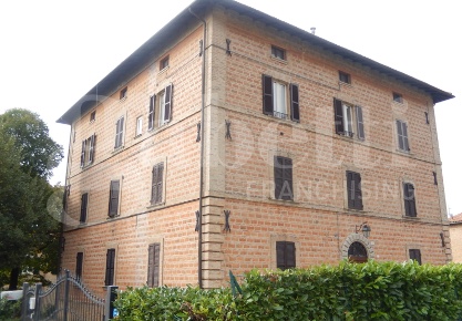 Foto Appartamento in Via Pisacane 13, Gubbio Centro di 140 m² con 5 locali