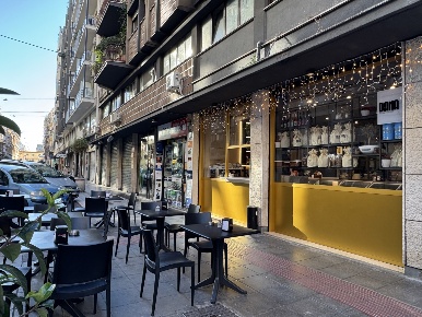 Foto Negozio in Via Davanzati 24, Bari Murat di 145 m² con 3 locali