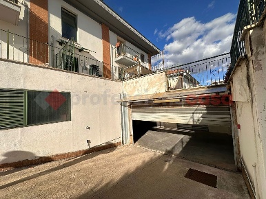 Foto Box in Via Calabria 10, Avezzano Centro di 20 m² in vendita