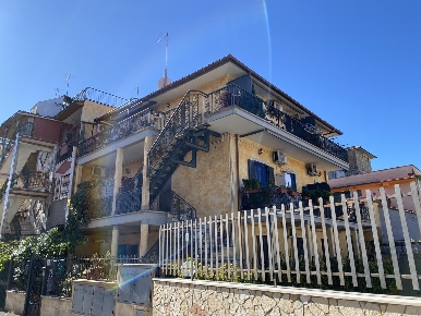Foto Appartamento in Via Aci Castello 50, Roma Borghesiana di 70 m²