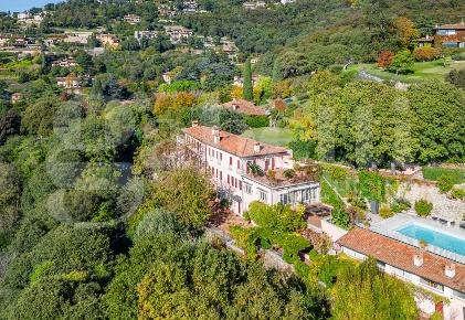 Foto Villa singola in Via Patrocinio 14, Brescia Panoramica di 1095 m²