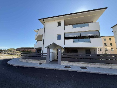 Foto Attico in Via Bovio 32, Stradella Centro di 100 m² con 3 locali