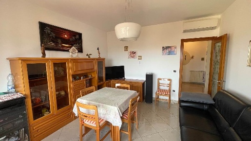 Foto Appartamento a Chioggia Sottomarina di 65 m² con 5 locali in vendita
