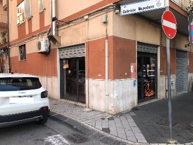 Foto Negozio in via santa margherita  92, Salerno Pastena - Pastena Alta