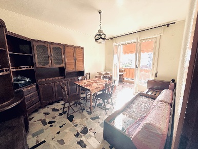 Foto Appartamento a Vallecrosia Centro di 75 m² con 3 locali in vendita