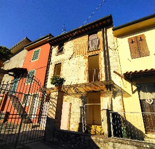 Foto Casa indipendente a Camaiore Camaiore Paese di 75 m² con 4 locali