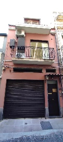 Foto Appartamento in Via Marco Botzaris, Biancavilla di 105 m² con 5 locali