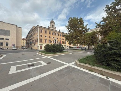 Foto Attività commerciale a Livorno Quartiere Venezia di 60 m² con 2 locali