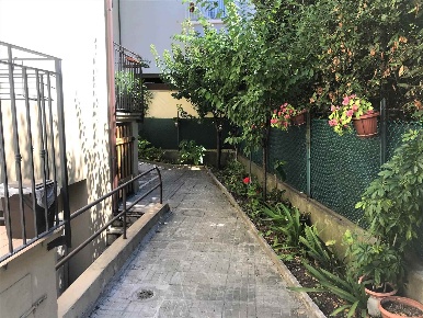 Foto Appartamento a Rimini Tripoli - Stadio di 100 m² con 4 locali