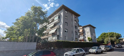 Foto Appartamento a Gravina di Catania Centro di 65 m² con 3 locali
